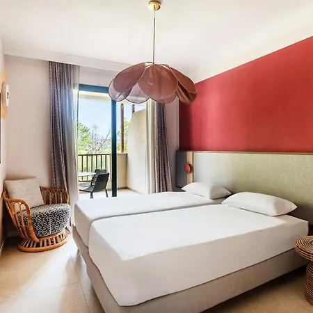 Otel Voi Tanka Selected 4*