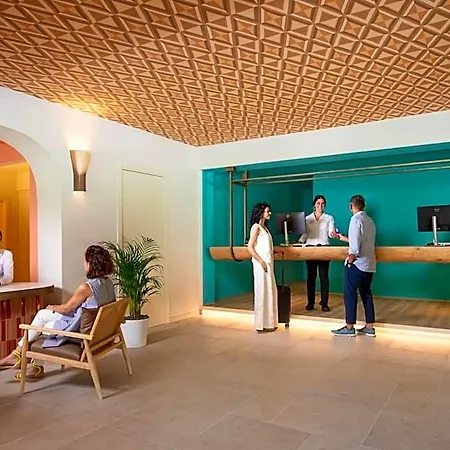 Voi Tanka Selected Hotel