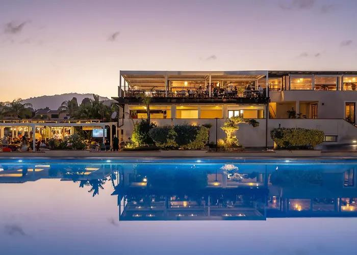 Hotel Voi Tanka Selected